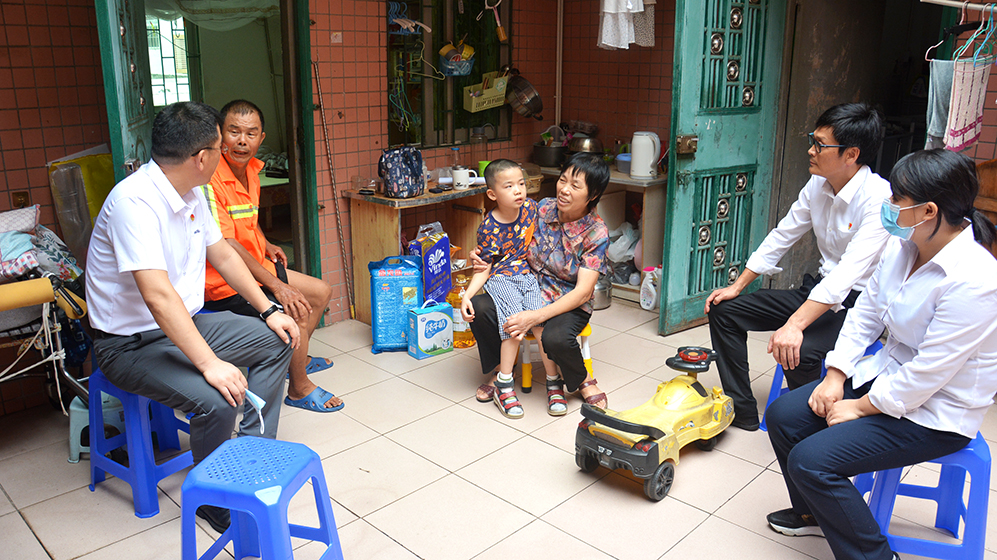 坚持党建引领提质增效  助推城市管家服务品质