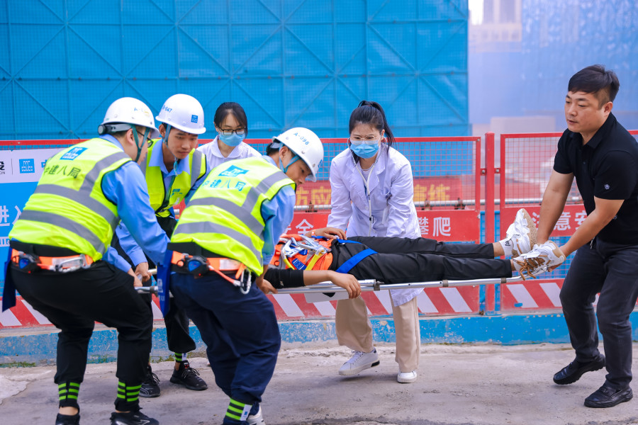 龙华建设圆满承办龙华“筑安”关爱项目发布仪式暨应急演练现场观摩会 龙华建设圆满承办龙华“筑安”关爱项目发布仪式暨应急演练现场观摩会