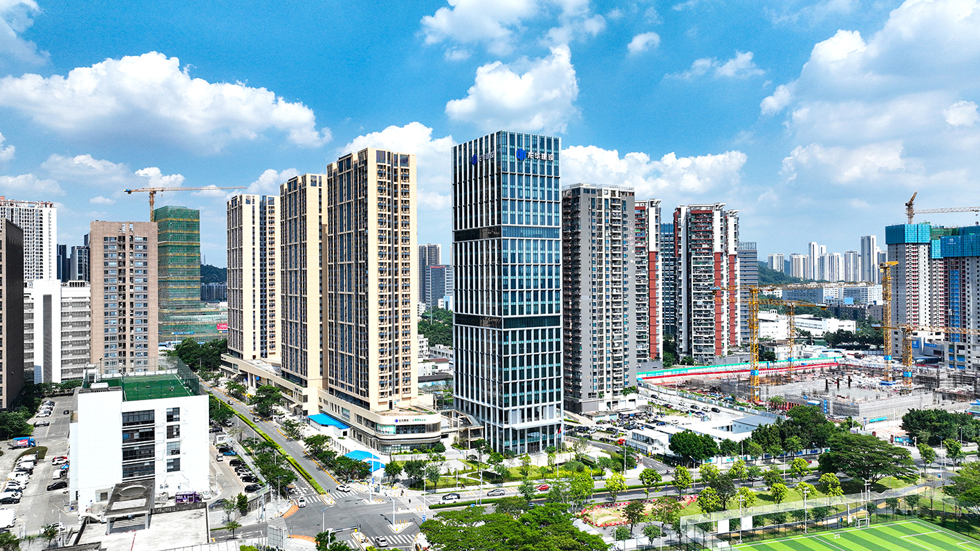 龙华建设举行成立十周年升旗仪式 龙华建设举行成立十周年升旗仪式